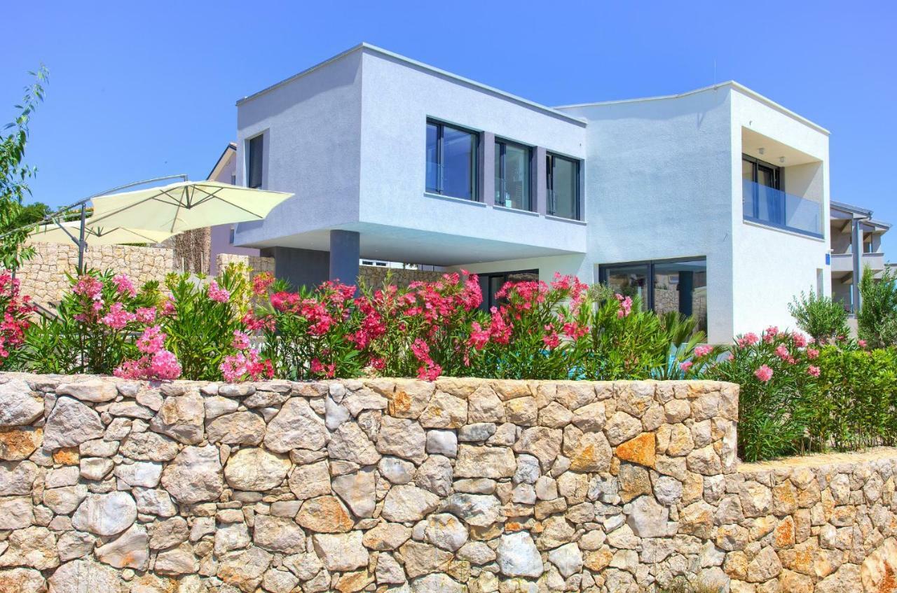 Silente Villa *
