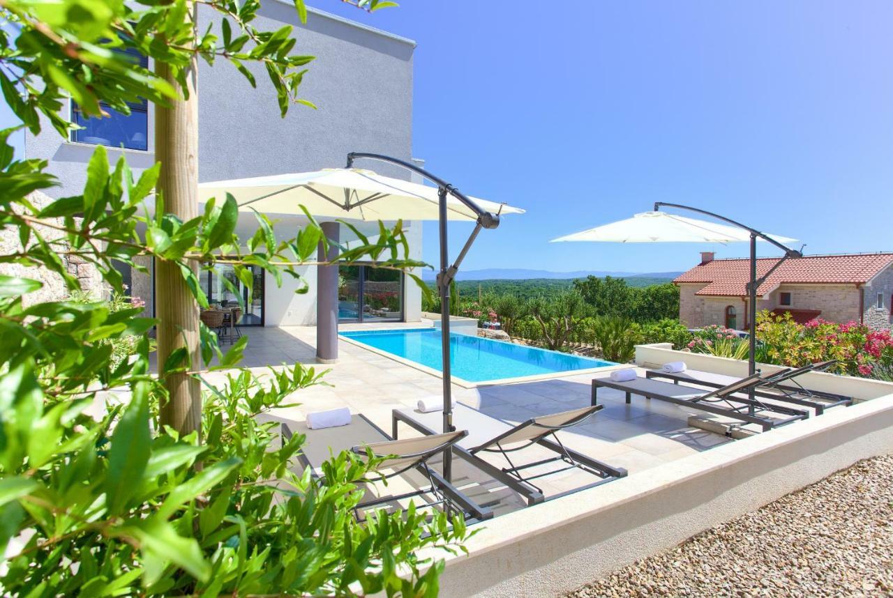 Silente Villa Salatić